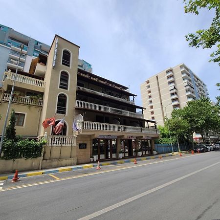 Hotel Martini Vlore Exterior photo